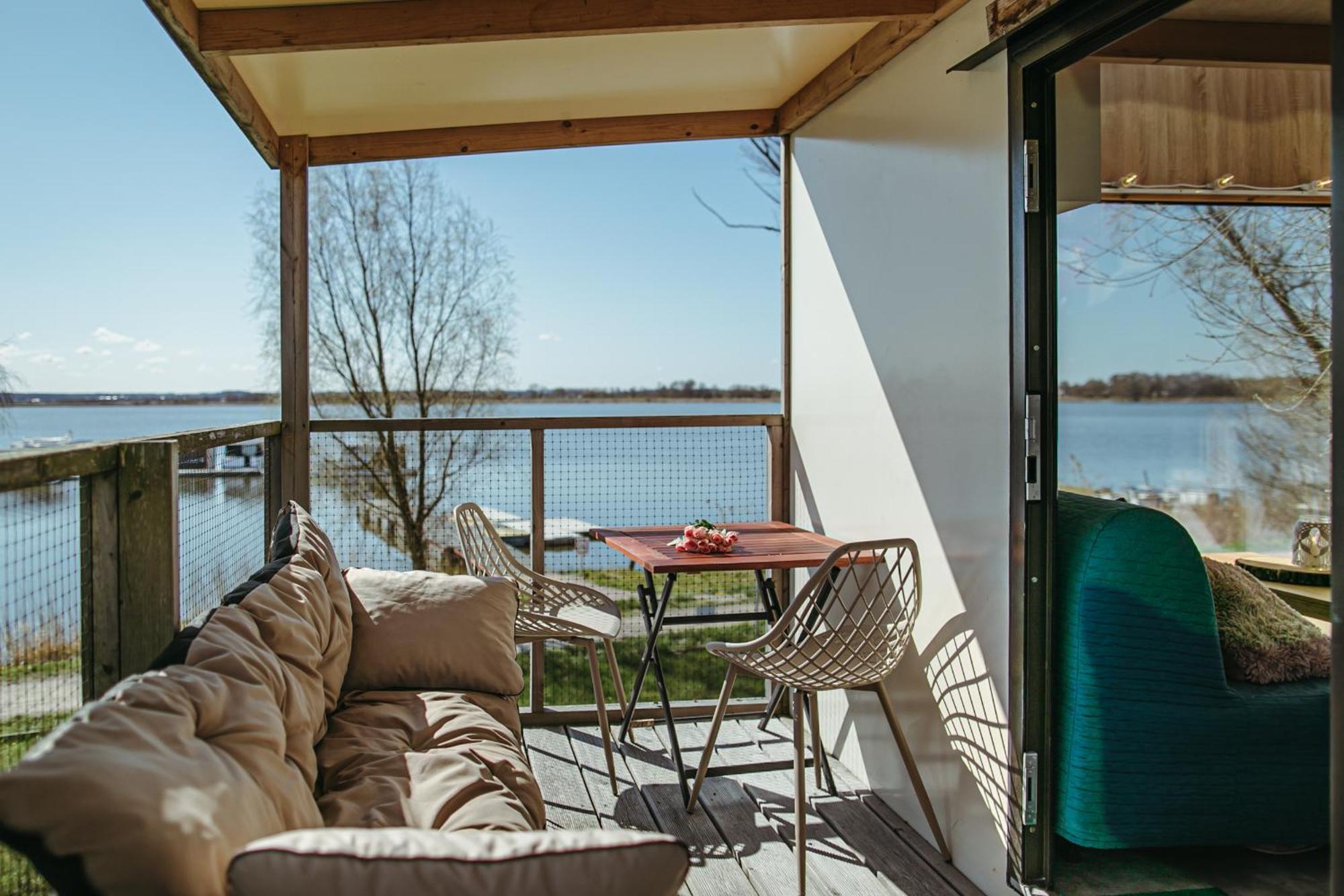Herbals - Tree&Lake Houses With Bath, Sauna, Bikes, Motorboat Mielno  Quarto foto