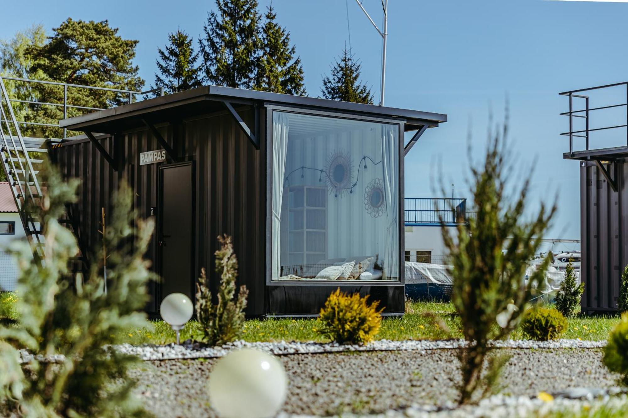 Herbals - Tree&Lake Houses With Bath, Sauna, Bikes, Motorboat Mielno  Quarto foto